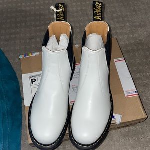 Brand NEW Dr Martens NWT Size 10 white slip on